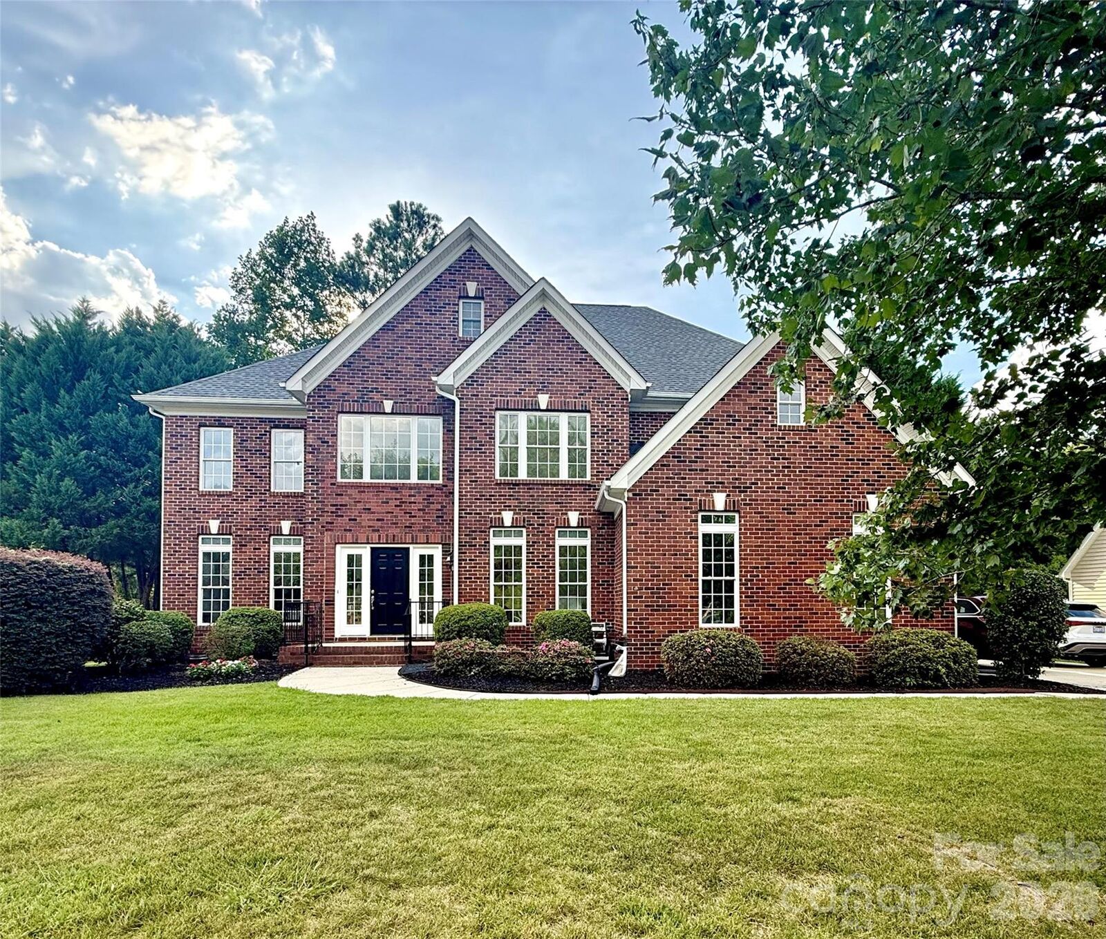 Property Photo:  1012 Easthampton Lane  NC 28173 