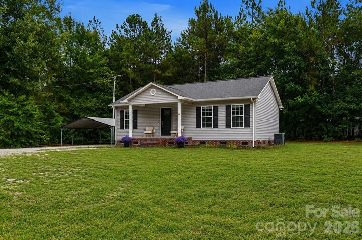 Property Photo:  102 Twin Brook Lane  SC 29728 