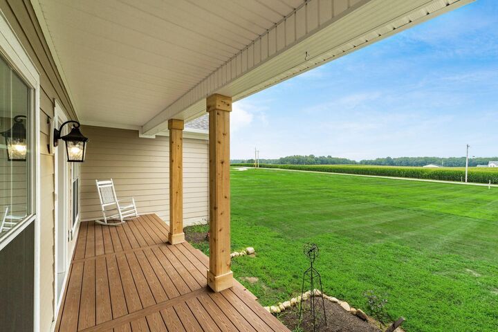 Property Photo:  5819 Basil Western NW Road  OH 43112 