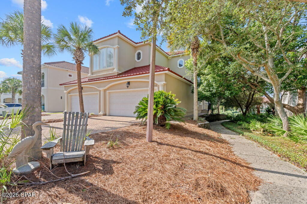 Property Photo:  232 La Valencia Circle 1  FL 32413 