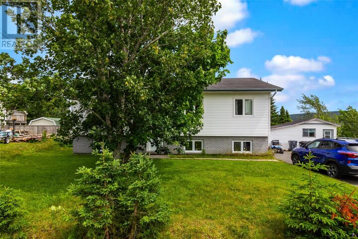 Property Photo:  17 Sunset Street  NL A1S 1B9 