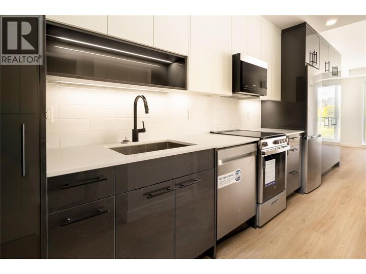 1380 Pridham Avenue 415 — photo 1