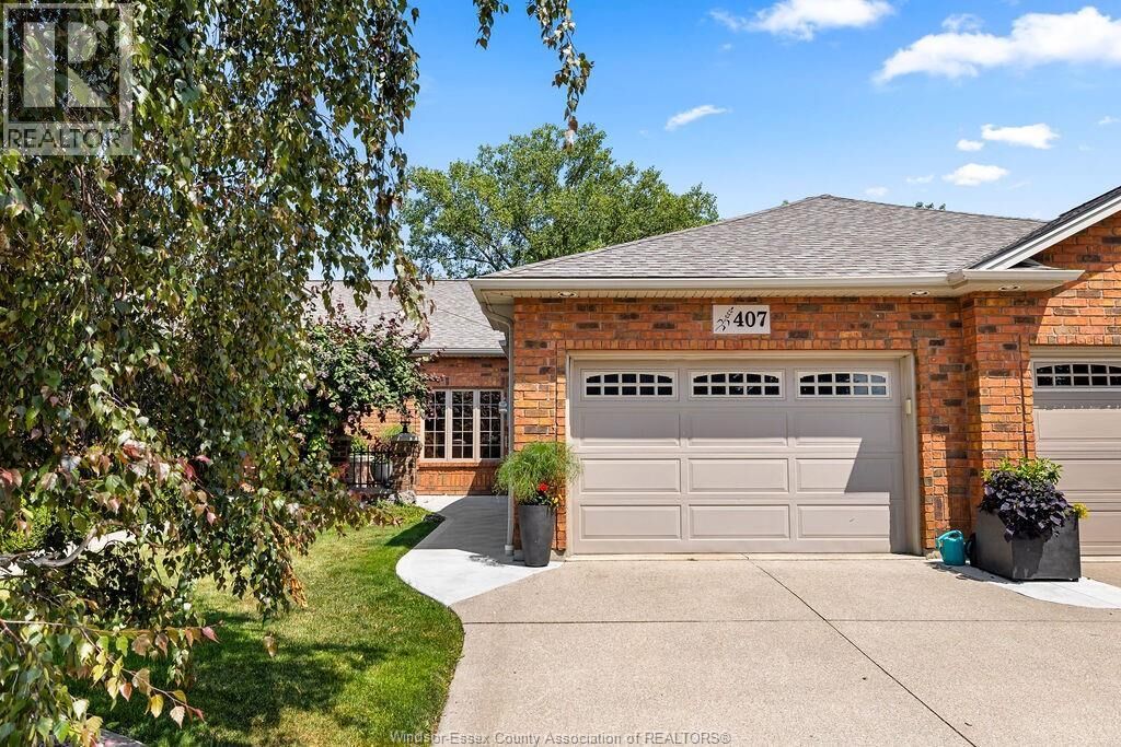 Property Photo:  407 Lenore St  ON N8L 0P3 