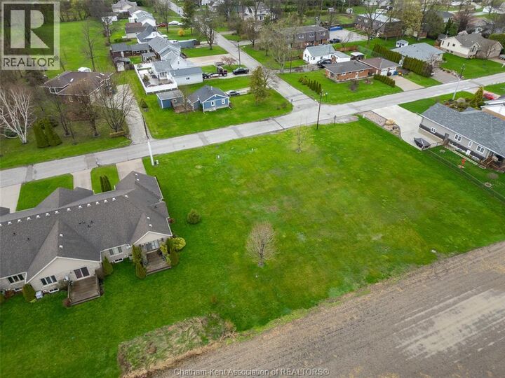 Property Photo:  5 Myrtle Street  ON N0P 2C0 