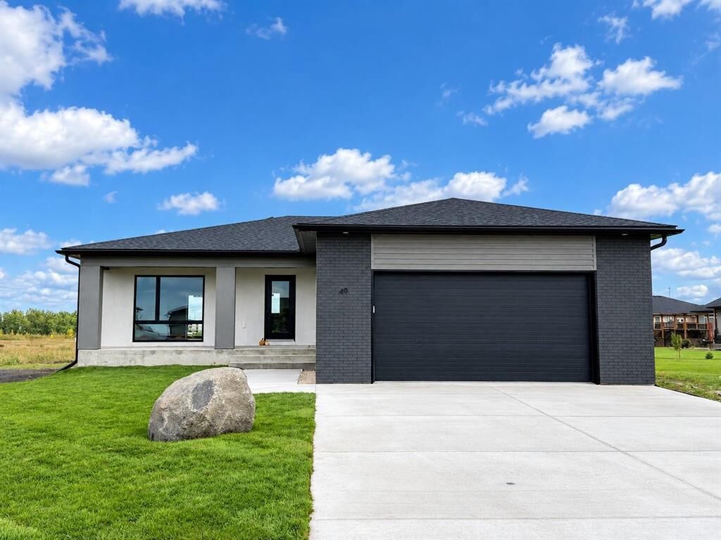 Property Photo: 49 Caribou Bay MB R5G 2Y1