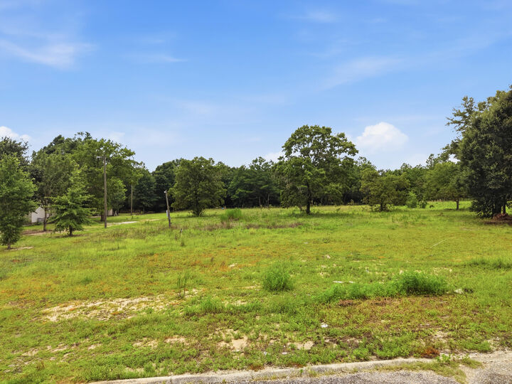 Property Photo:  4569 Belleville Court  FL 32583 