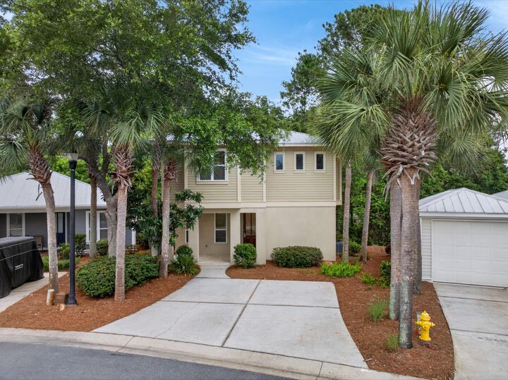 Property Photo: 2019 Pine Island Circle FL 32550