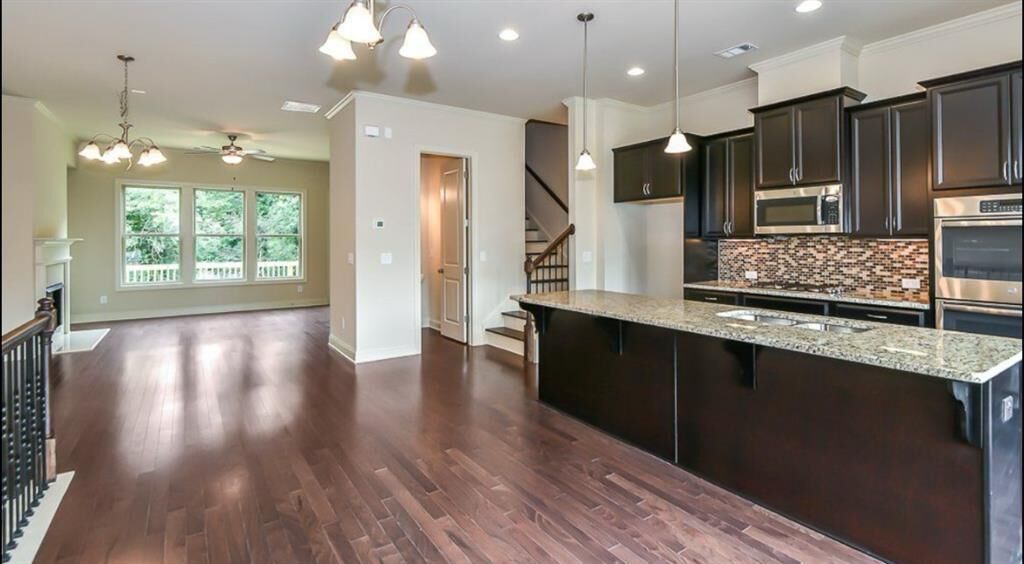 Property Photo:  1306 Harris Way  GA 30319 