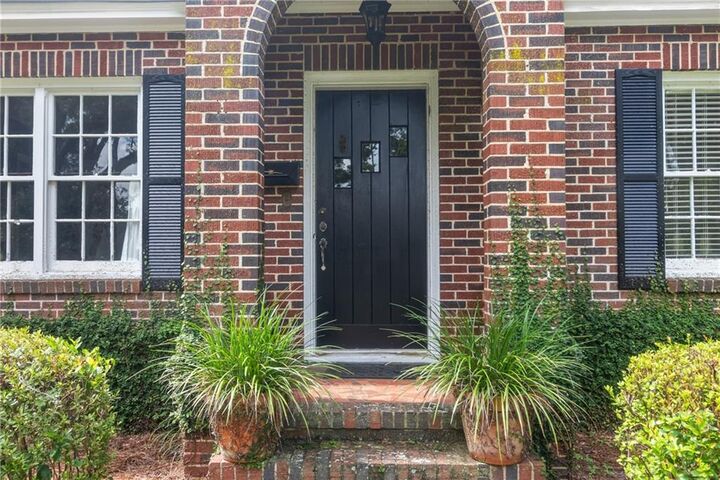 Property Photo:  910 6th Avenue  GA 31701 