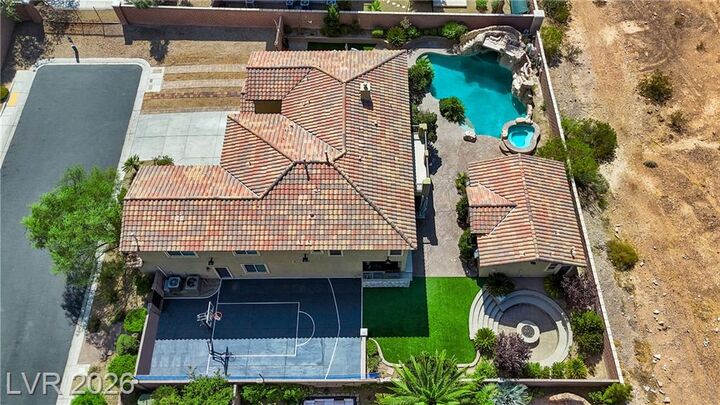 Property Photo: 7566 Mezzanine View Avenue NV 89178