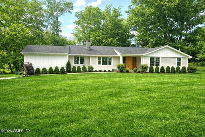 Property Photo: 46 S Stonehedge Drive CT 06831