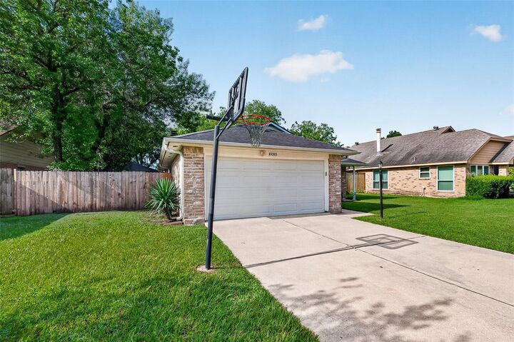 Property Photo:  10315 Goodrum Road  TX 77041 