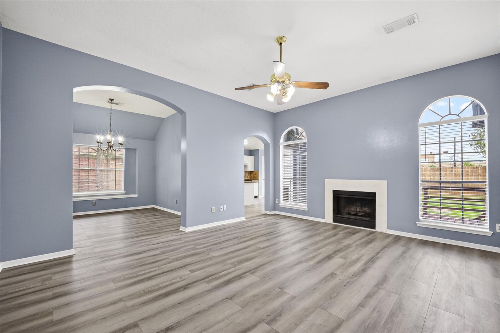 Property Photo: 11563 Withers Way Circle TX 77065