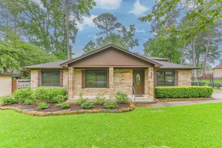 Property Photo:  252 Springs Edge Drive  TX 77356 