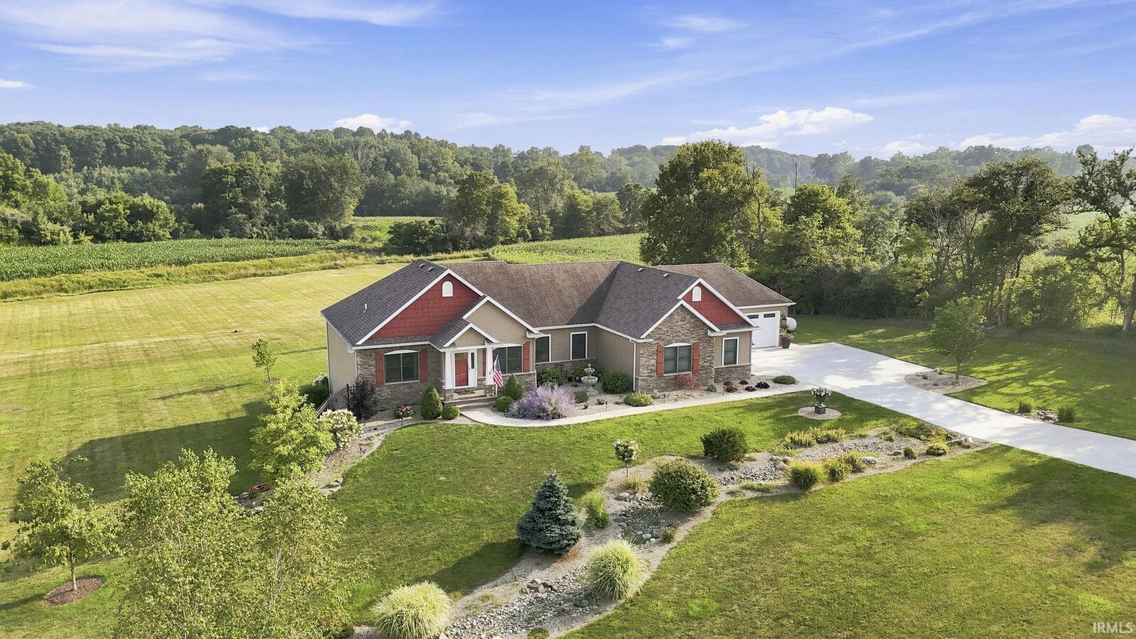 Property Photo: 2098 County Road 66 Road IN 46706-9517
