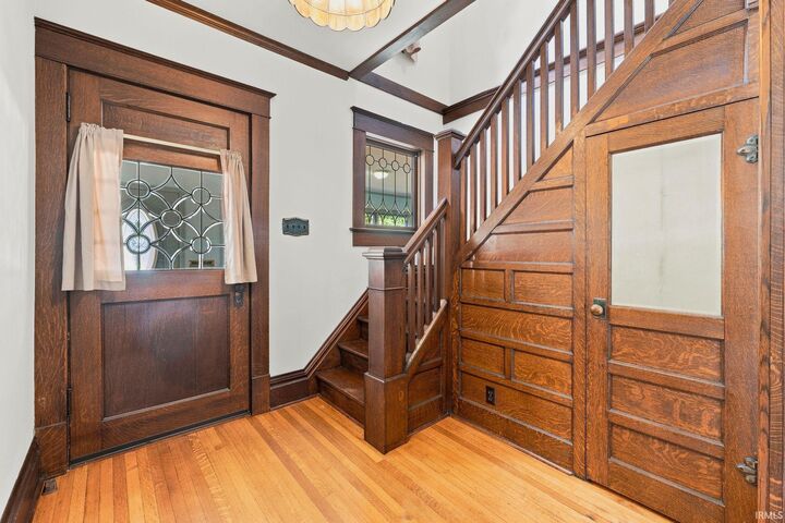Property Photo:  304 N Main Street  IN 46725-1741 