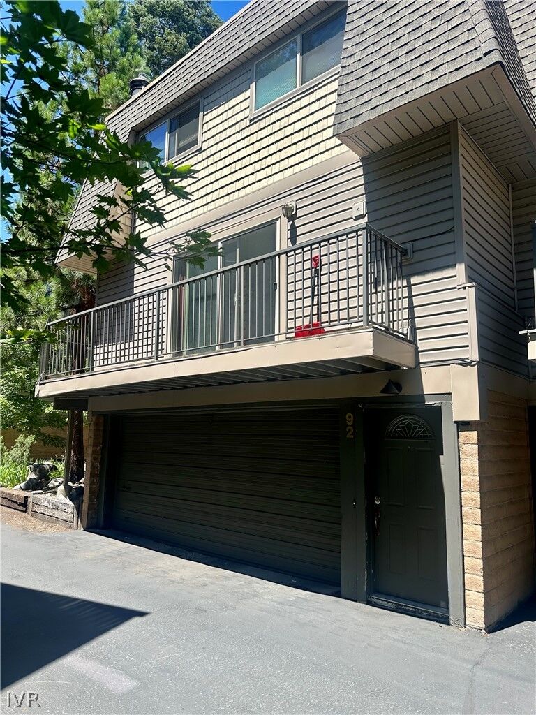 Property Photo: 820 Oriole Way 92 NV 89451