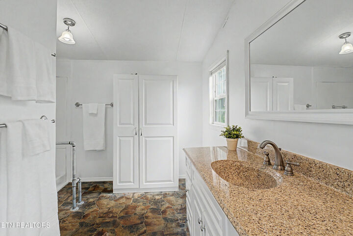Property Photo:  1561 Niles Ferry Rd  TN 37354 
