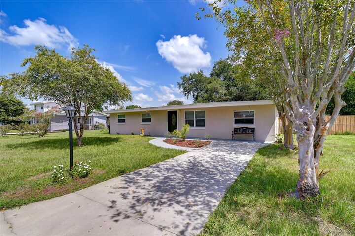 Property Photo:  3423 Palm Road  FL 33810 