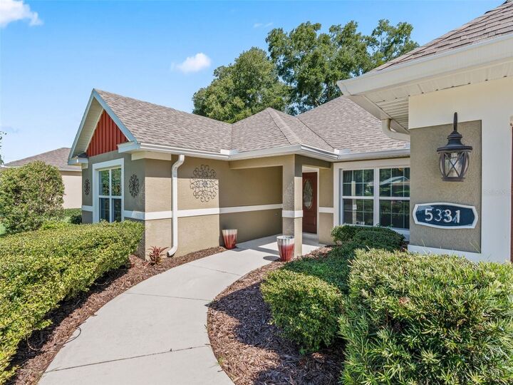 Property Photo: 5331 Grove Manor FL 32159