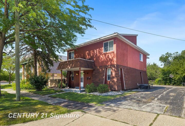 Property Photo:  2219 Marshall Court  MI 48602 