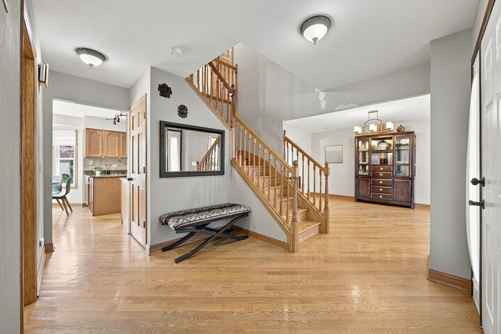 Property Photo: 232 Pepperidge Circle IL 60107