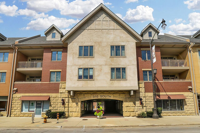 Property Photo: 310 S Main Street 209 IL 60148