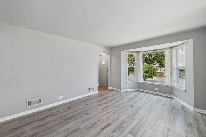 Property Photo:  6103 W 35th Street  IL 60804 