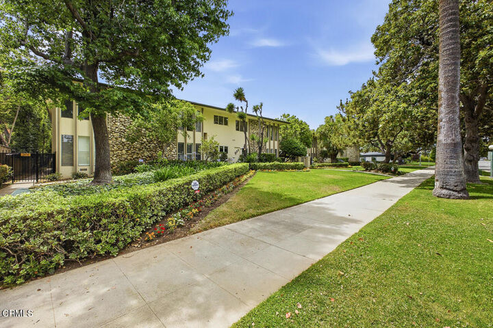 Property Photo: 757 E Orange Grove Boulevard 1 CA 91105