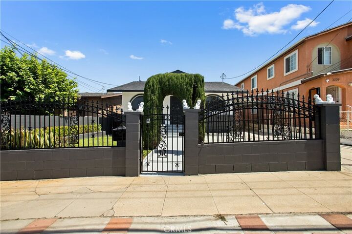 Property Photo:  3225 Winter  CA 90063 