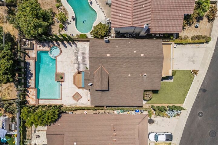 Property Photo: 1700 S Carnelian Street CA 92802