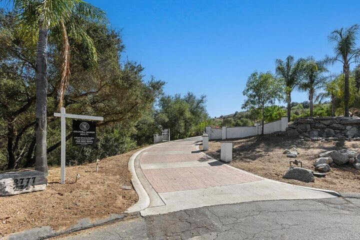 Property Photo:  2777 Kingridge Drive  CA 92028 