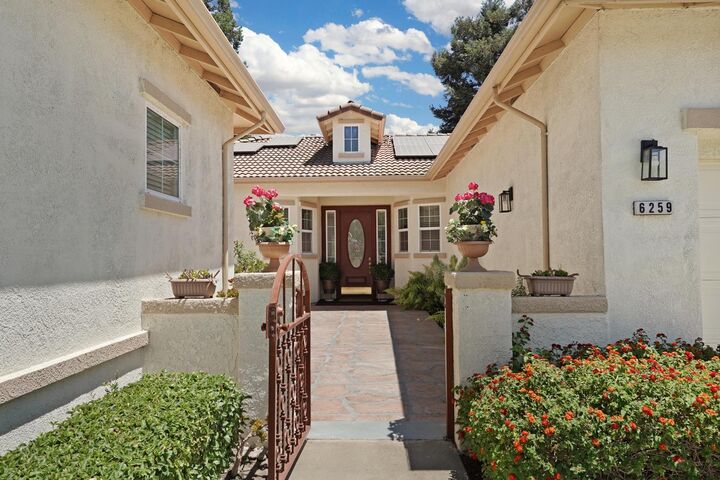 Property Photo: 6259 Riverbank Circle CA 95219