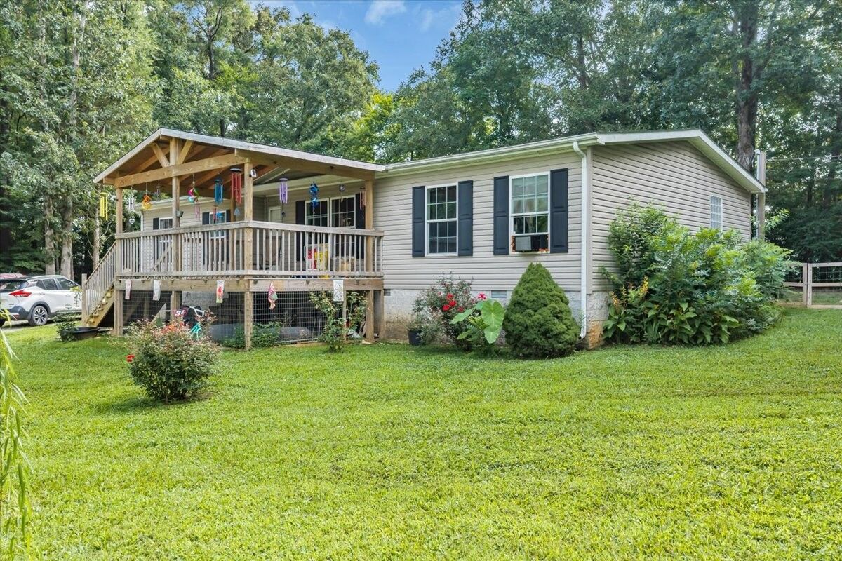 Property Photo: 1363 Laws Rd TN 37110