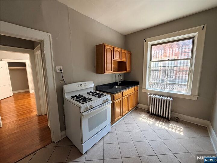 Property Photo: 16 Irving Street B1 NJ 07104