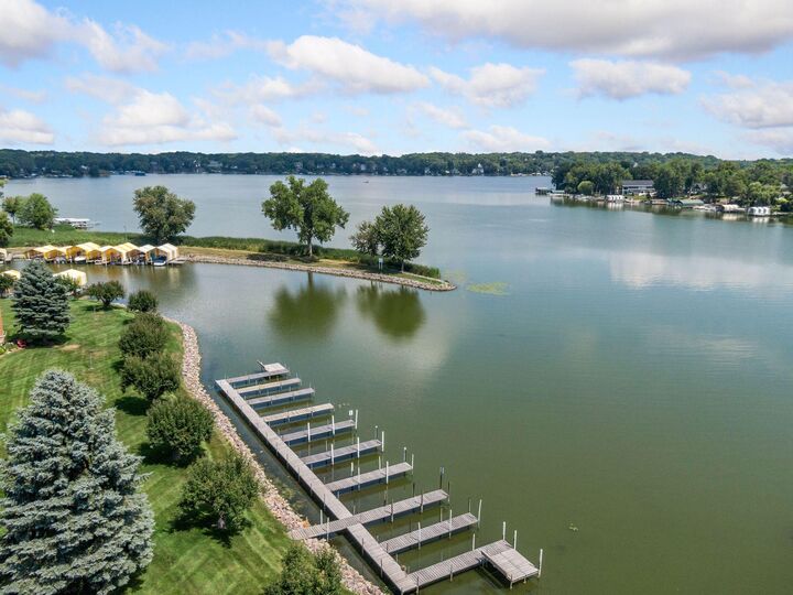 Property Photo:  5420 Three Points Boulevard 232  MN 55364 