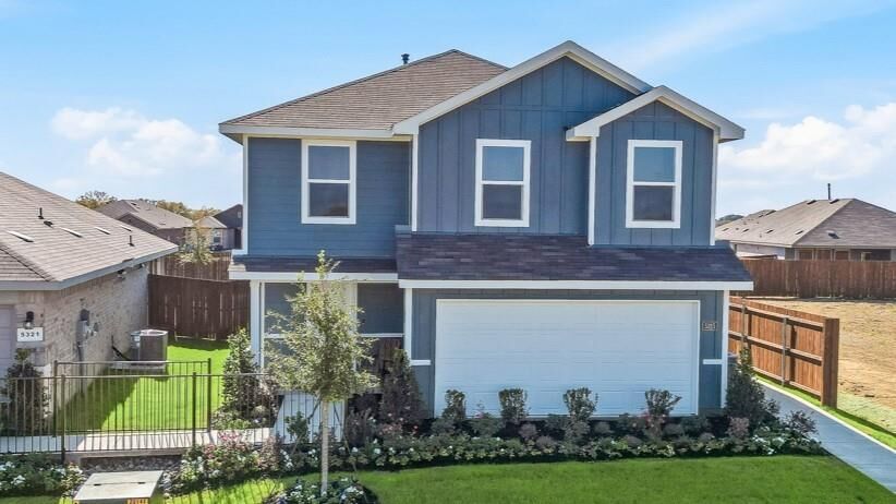 Property Photo: 4125 Woodhill Bend Drive TX 76036