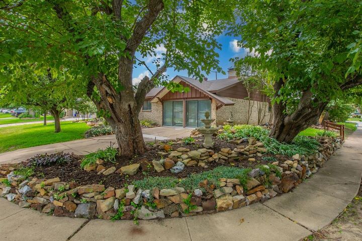 Property Photo: 3029 Esters Court TX 75062