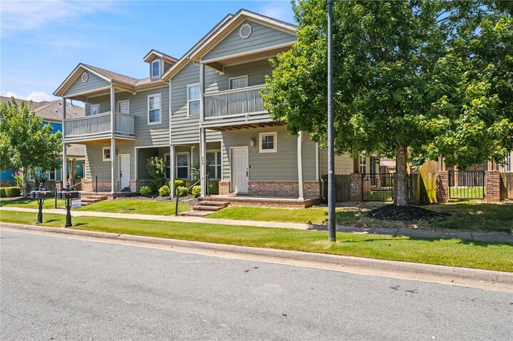 Property Photo:  699 N Wordsworth Lane  AR 72704 