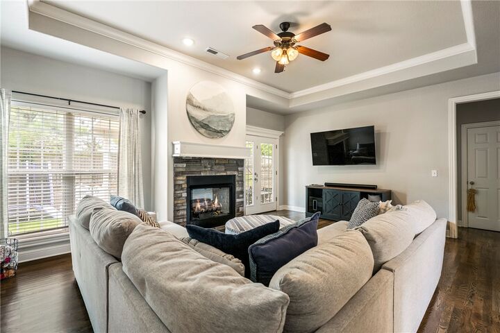 Property Photo:  27 S Happy Hollow Road  AR 72701 