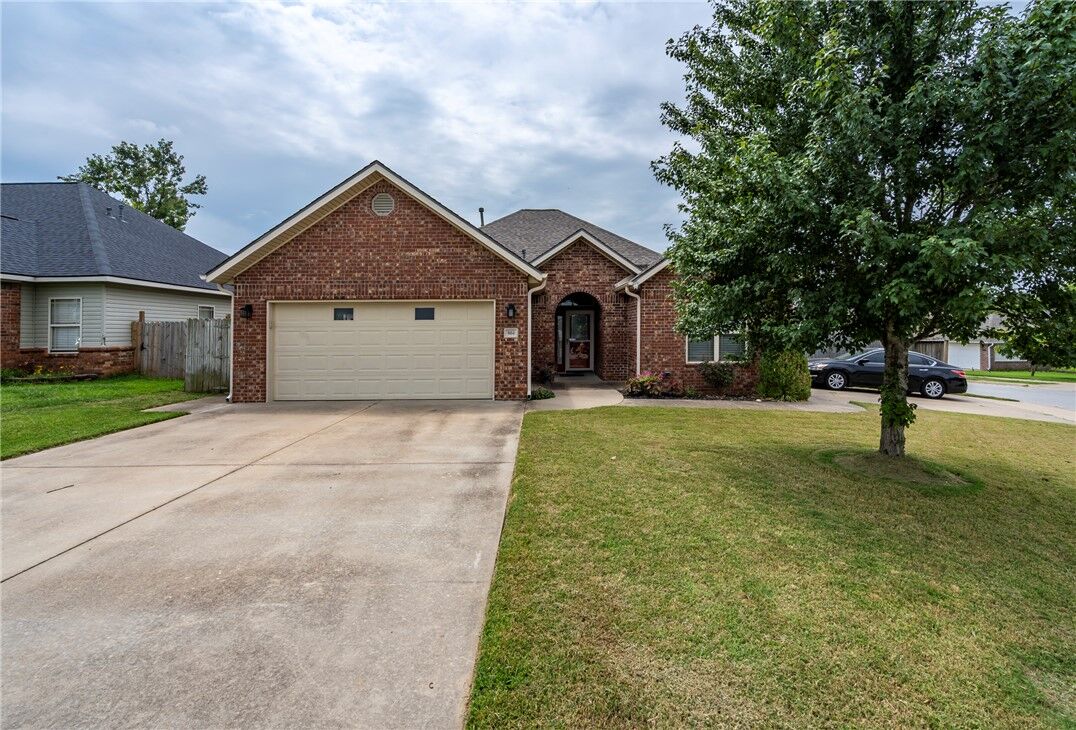Property Photo:  804 Gail Drive  AR 72761 
