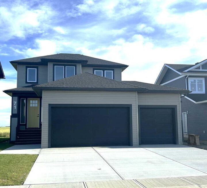 Property Photo: 71 Vincent Crescent AB T4H 0G7