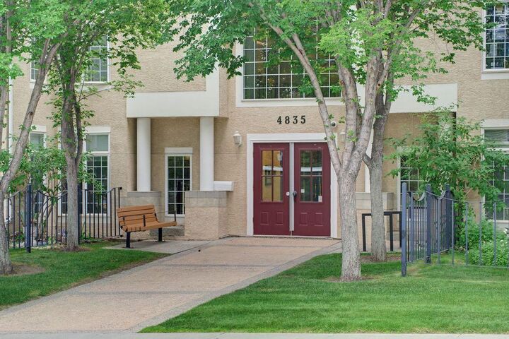 Property Photo:  4835 Dalhousie Drive NW 205  AB T3A 5R7 