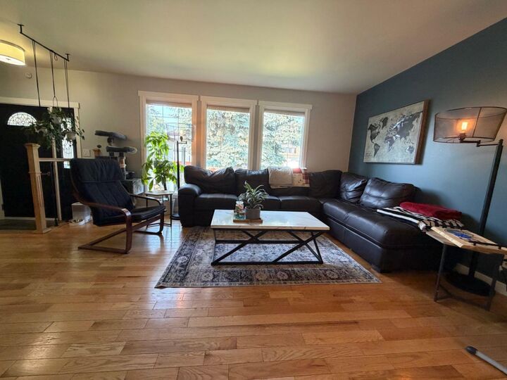 Property Photo:  505 12 Avenue  AB T0G 2A3 