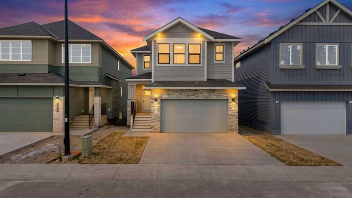 Property Photo:  1412 South Point Villas SW  AB T4B 5P2 