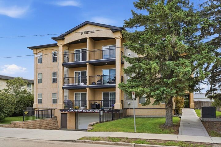 Property Photo: 3505 51 Avenue 301 AB T4N 4G1