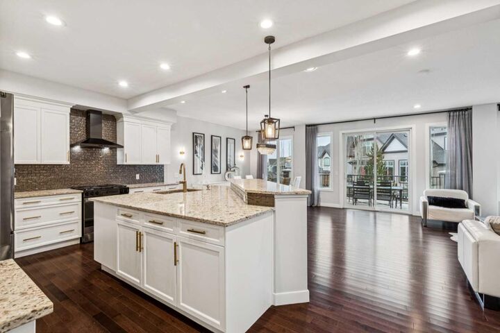 Property Photo: 290 Mahogany Place SE AB T3M 1W3