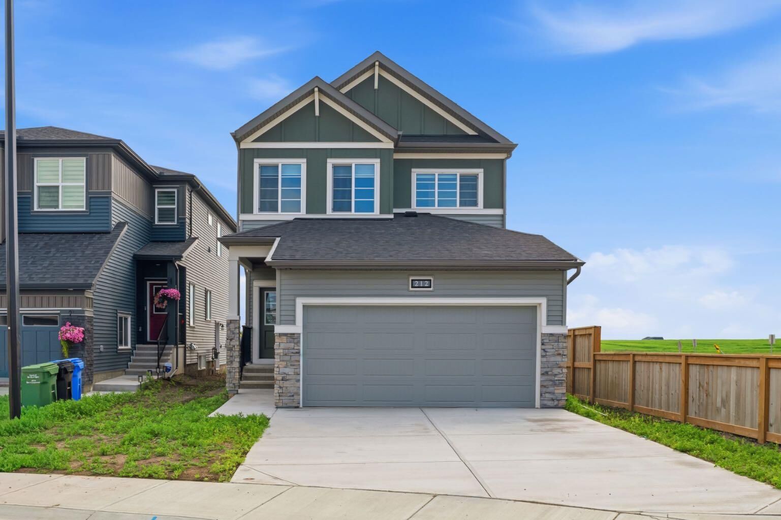 Property Photo:  212 Lewiston Landing NE  AB T3P 2N8 