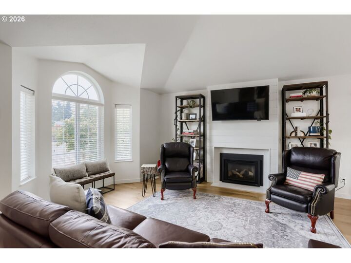 Property Photo:  5182 SE 52nd Pl  OR 97123 