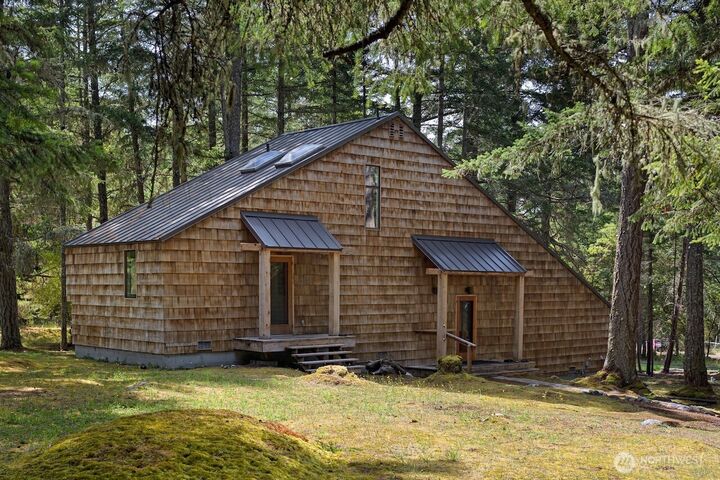 Property Photo: 28 Channel Heights Way WA 98250